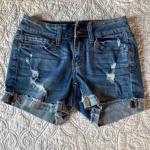 So Low Rise Favorite Midi Denim Shorts Distressed
